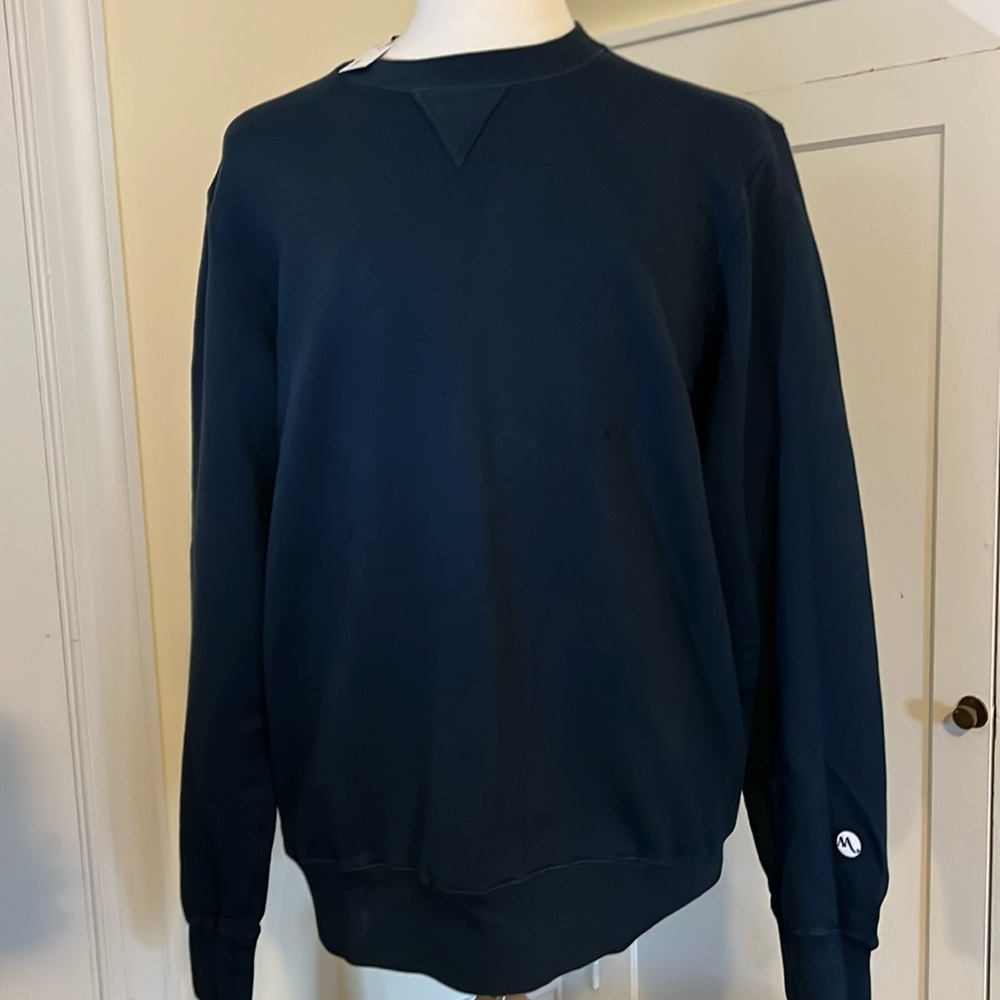 NWT Men’s Doppiaa Navy Sweatshirt. Size XXL.  Aamerican model